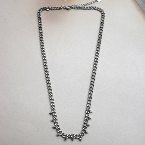 COLLIER SPIKE